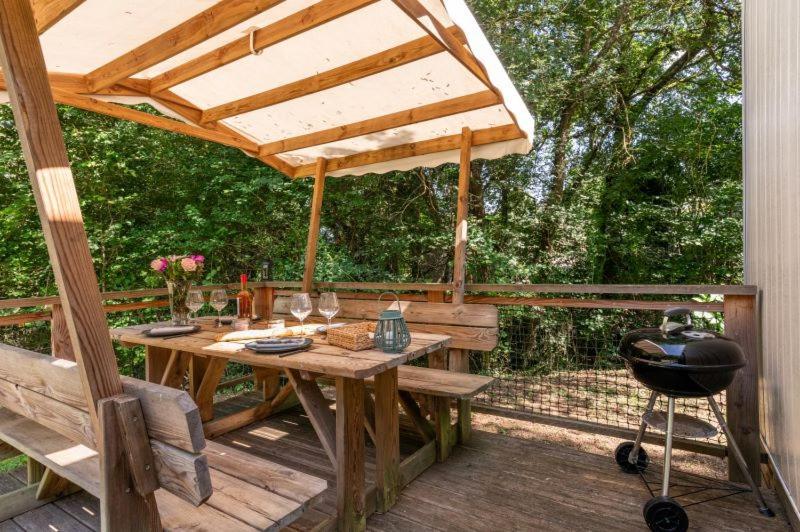Camping La Serre Aigues-Vives  Eksteriør bilde